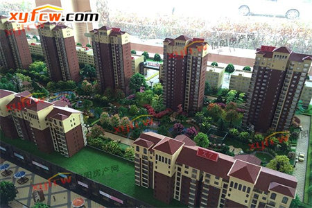 龙都永康佳苑3室2厅1卫137m2精装修